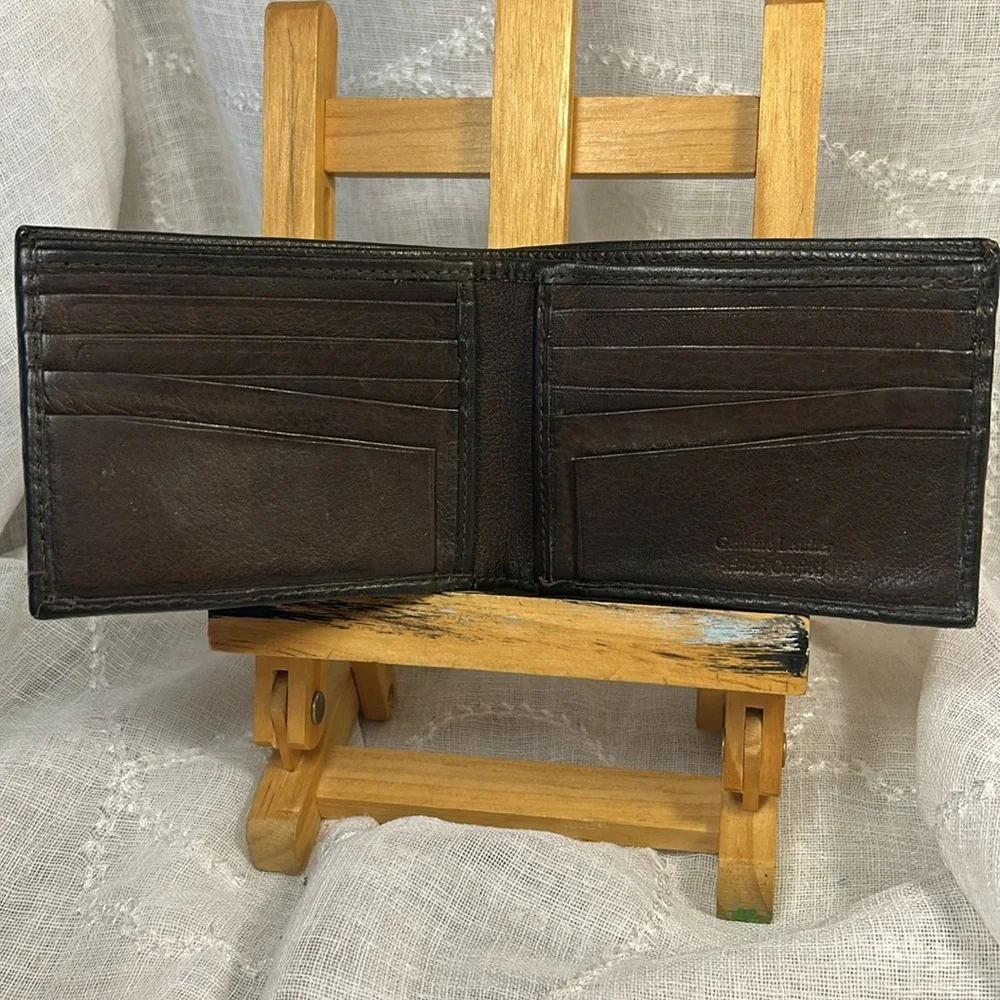 Hand crafted soft glove leather bifold wallet